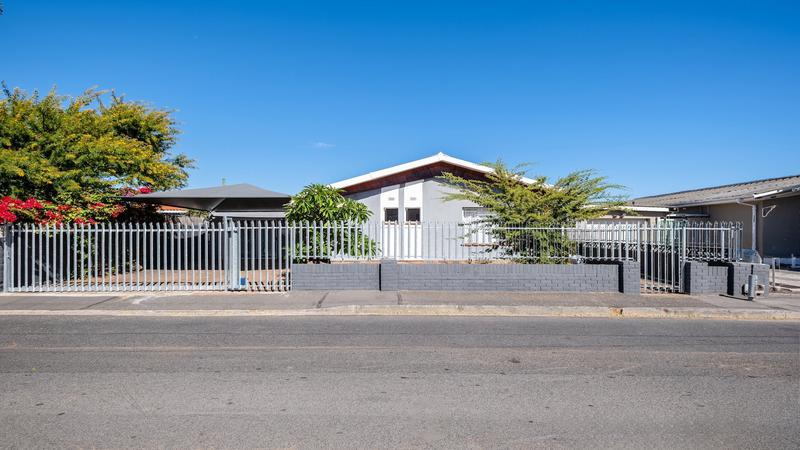 3 Bedroom Property for Sale in Churchill Estate Western Cape